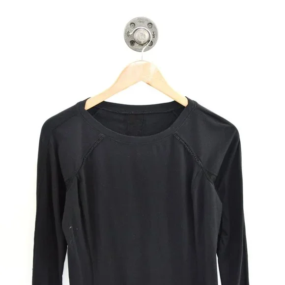 Lululemon lace detail L/S Top #205-7 - Picture 2 of 3